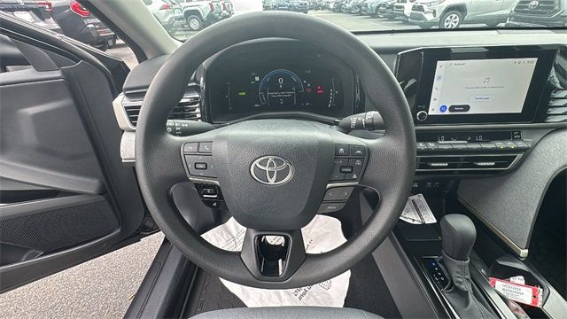 2025 Toyota Camry LE - 22895240 - 18