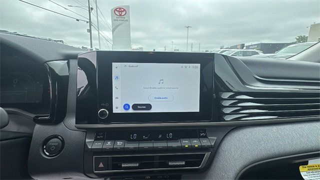 2025 Toyota Camry LE - 22895240 - 21