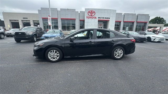 2025 Toyota Camry LE - 22895240 - 3