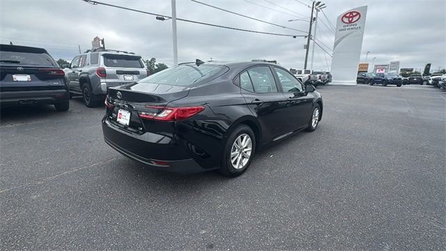 2025 Toyota Camry LE - 22895240 - 6
