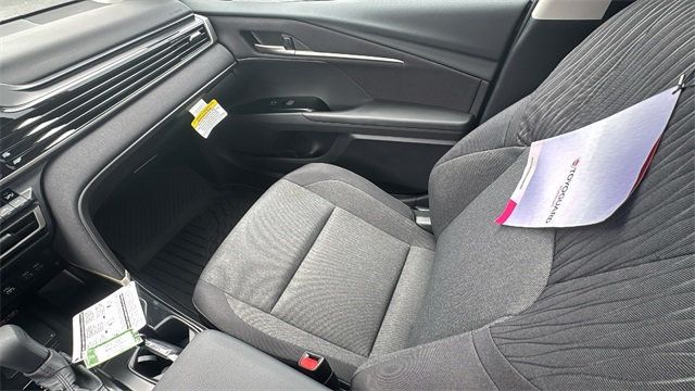 2025 Toyota Camry LE - 22925114 - 12