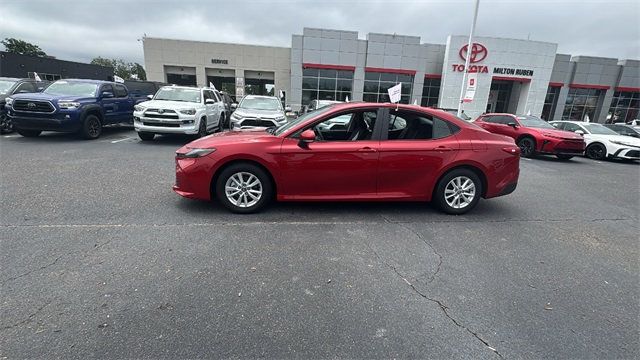 2025 Toyota Camry LE - 22925114 - 3