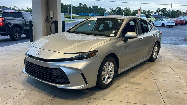 2025 Toyota Camry LE - 22925116 - 2
