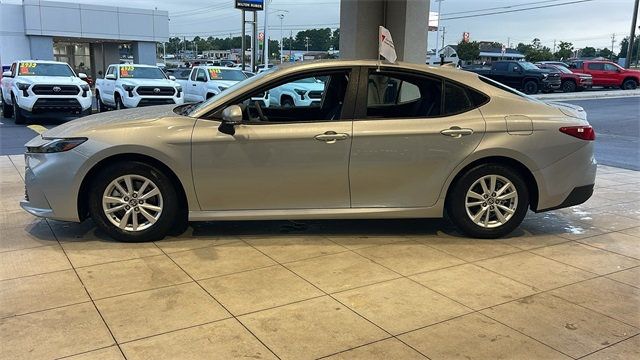 2025 Toyota Camry LE - 22925116 - 3