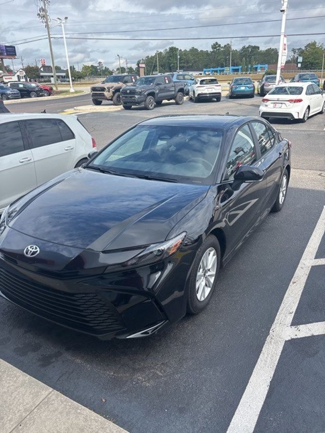 2025 Toyota Camry LE - 22934943 - 1
