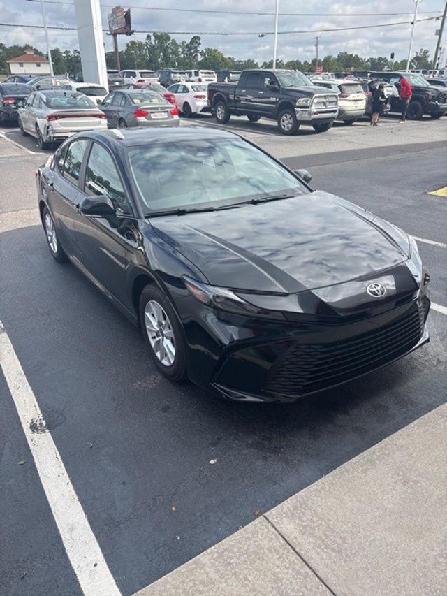 2025 Toyota Camry LE - 22934943 - 2