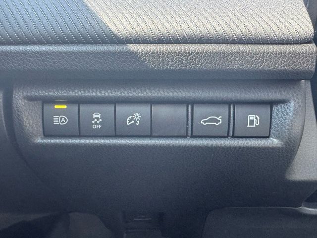 2025 Toyota Camry SE - 22934533 - 16