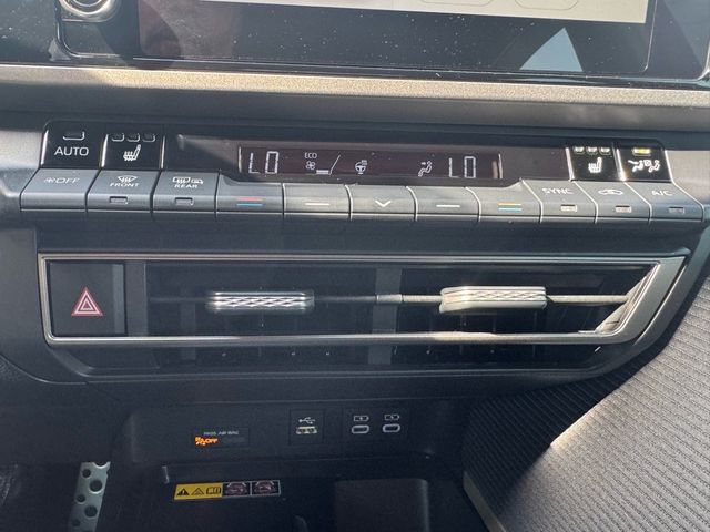 2025 Toyota Camry SE - 22934533 - 20