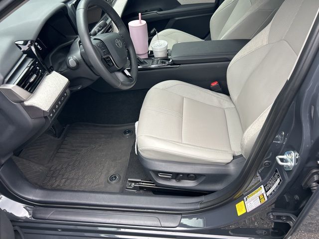 2025 Toyota Camry XLE - 22940017 - 1