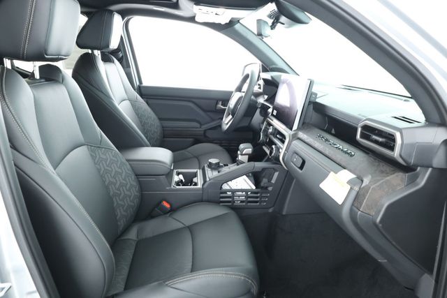 2025 Toyota Tacoma 4WD Limited Double Cab 5' Bed Automatic - 22910559 - 21