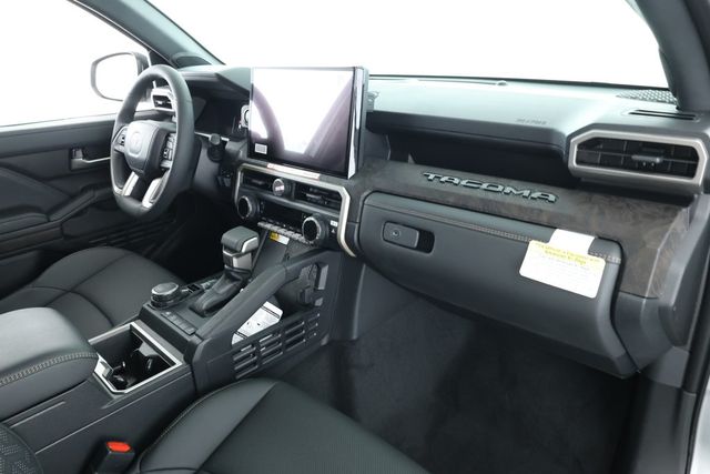 2025 Toyota Tacoma 4WD Limited Double Cab 5' Bed Automatic - 22910559 - 22