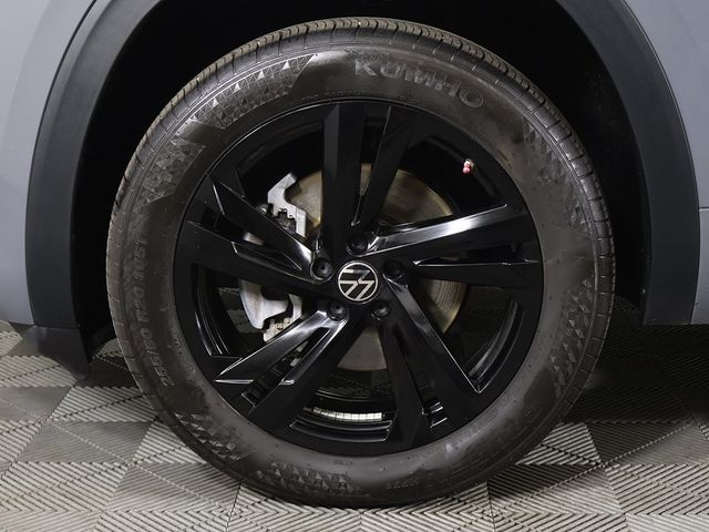 2025 Volkswagen Atlas Cross Sport 2.0T SEL R-Line Black 4MOTION - 22920772 - 26