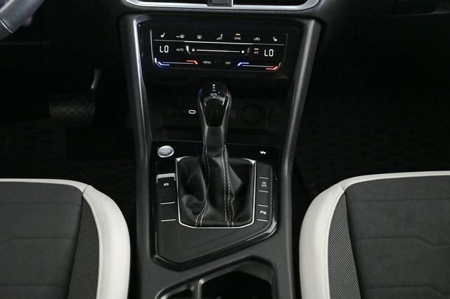 2025 Volkswagen Taos 1.5T SE - 22939425 - 13