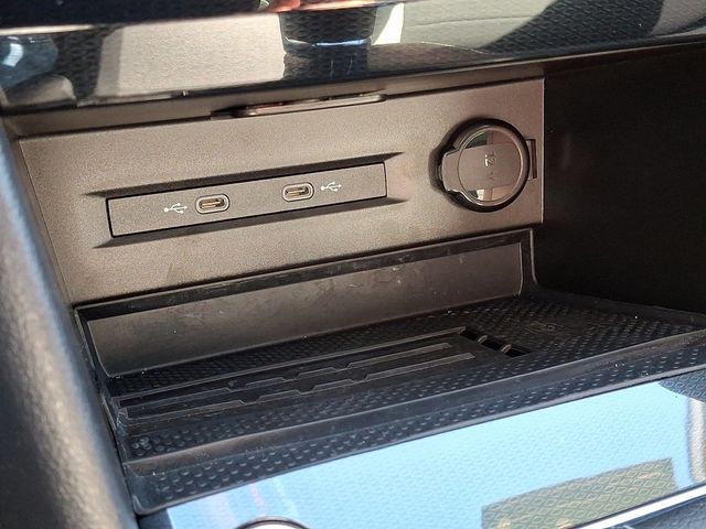 2025 Volkswagen Taos SEL 4MOTION - 22937478 - 22