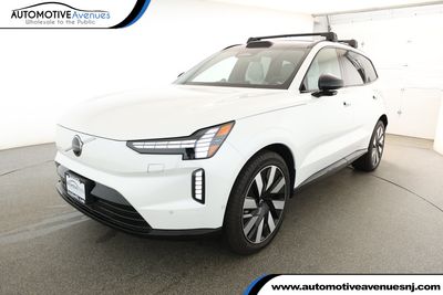 2025 Volvo EX90
