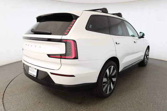 2025 Volvo EX90 Twin Motor Performance Ultra 6-Seate w/ B&W Premium Sound, Hitch - 22923859 - 3