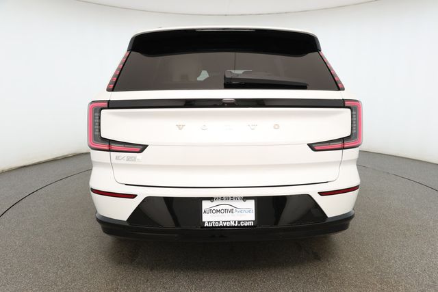 2025 Volvo EX90 Twin Motor Performance Ultra 6-Seate w/ B&W Premium Sound, Hitch - 22923859 - 4