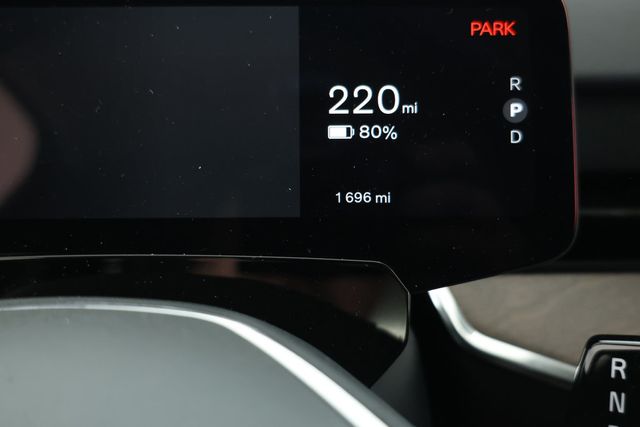 2025 Volvo EX90 Twin Motor Performance Ultra 7-Seater with B&W Premium Sound - 22927509 - 13