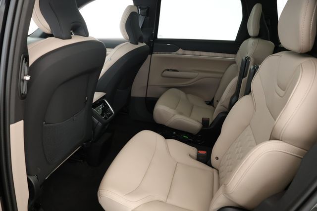 2025 Volvo EX90 Twin Motor Plus 6-Seater - 22923825 - 20
