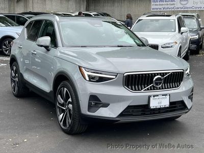 2025 Volvo XC40 Plus's photo
