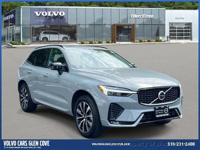 2025 Volvo XC60 Core's photo