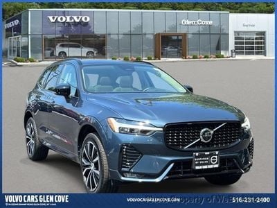 2025 Volvo XC60 Plus's photo
