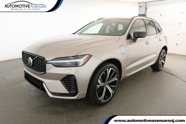 2025 Volvo XC60 Plug-In Hybrid T8 AWD Ultra with 21'' Wheels + Protection & Climate Packages - 22928237 - 0