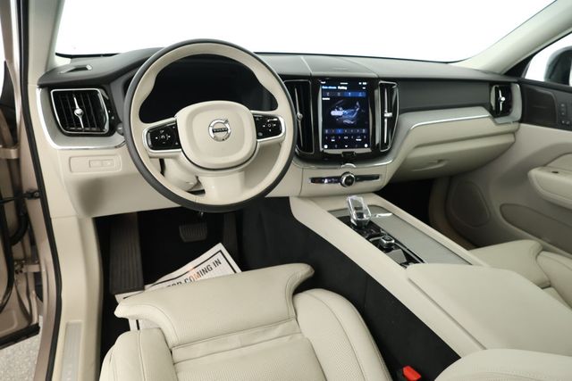 2025 Volvo XC60 Plug-In Hybrid T8 AWD Ultra with 21'' Wheels + Protection & Climate Packages - 22928237 - 9