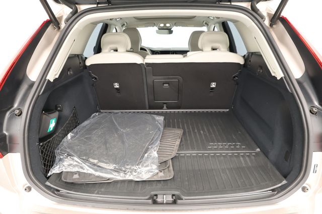 2025 Volvo XC60 Plug-In Hybrid T8 AWD Ultra with 21'' Wheels + Protection & Climate Packages - 22928237 - 21