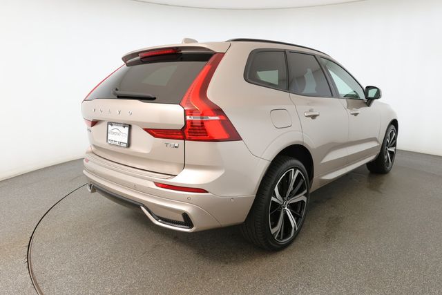 2025 Volvo XC60 Plug-In Hybrid T8 AWD Ultra with 21'' Wheels + Protection & Climate Packages - 22928237 - 3