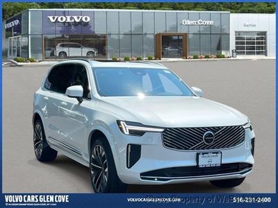 2025 Volvo XC90 Plus's photo