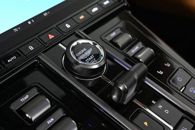 2026 Aston Martin Vantage  - 22923178 - 17