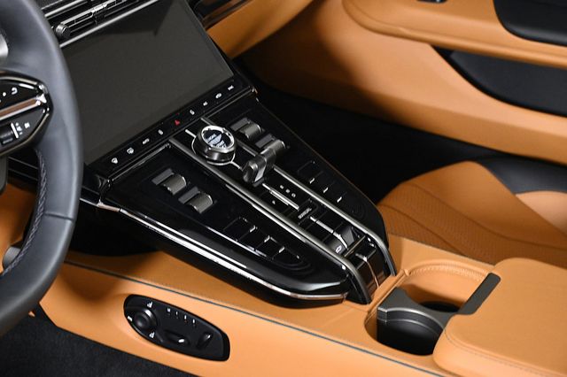 2026 Aston Martin Vantage  - 22923178 - 20