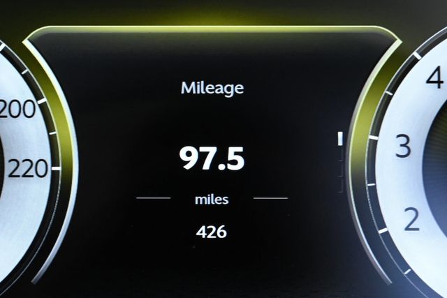 2026 Aston Martin Vantage  - 22923178 - 5