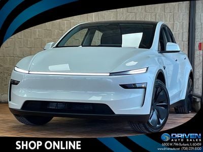 2026 Tesla Model Y Long Range's photo
