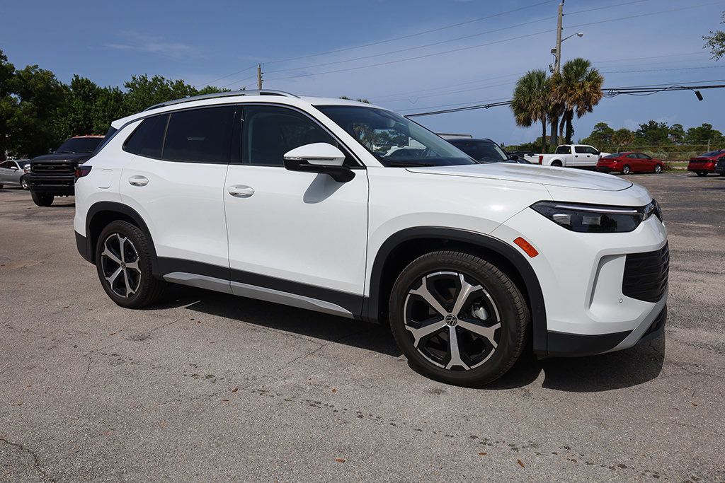 White 2026 Volkswagen Tiguan SUV / Crossover Front-Wheel Drive 8-Speed Automatic