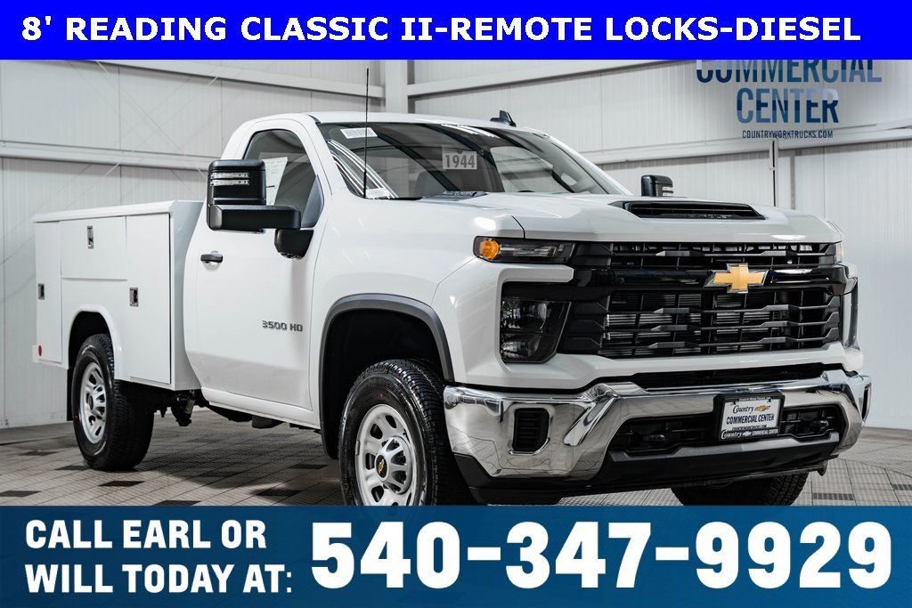 Summit White 2025 Chevrolet Silverado 3500HD Chassis Work Truck Regular Cab 4WD Pickup Truck Four-Wheel Drive Automatic