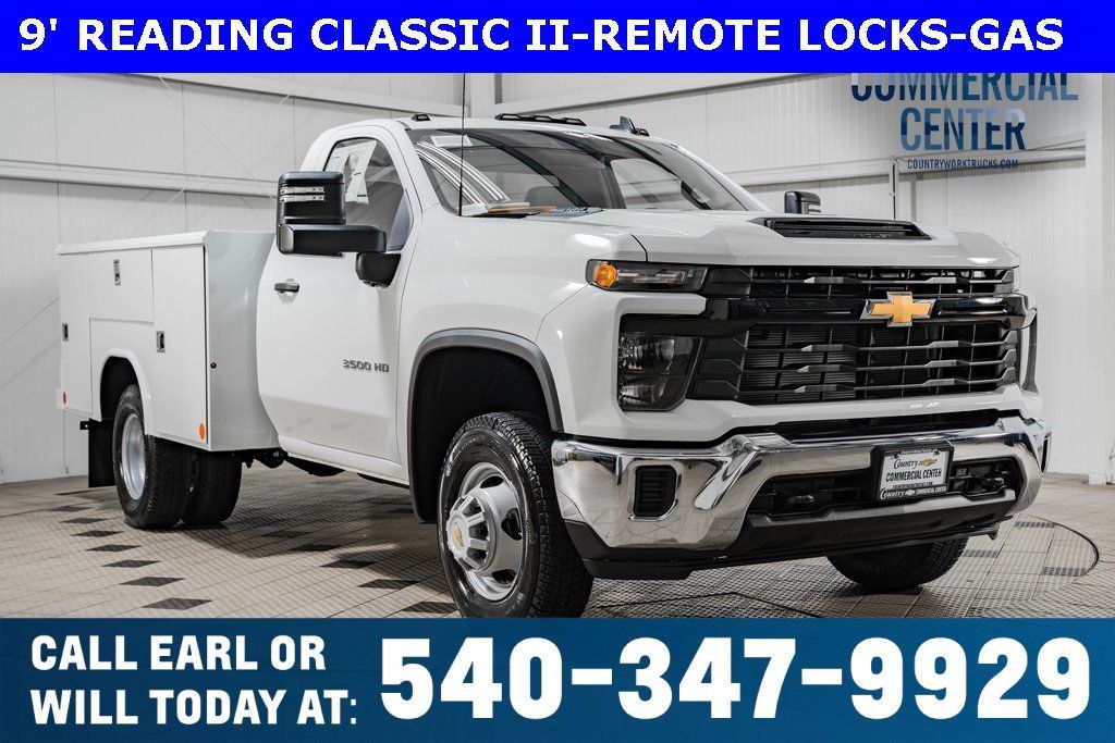 Summit White 2025 Chevrolet Silverado 3500HD Chassis Work Truck Regular Cab 4WD Pickup Truck Four-Wheel Drive Automatic