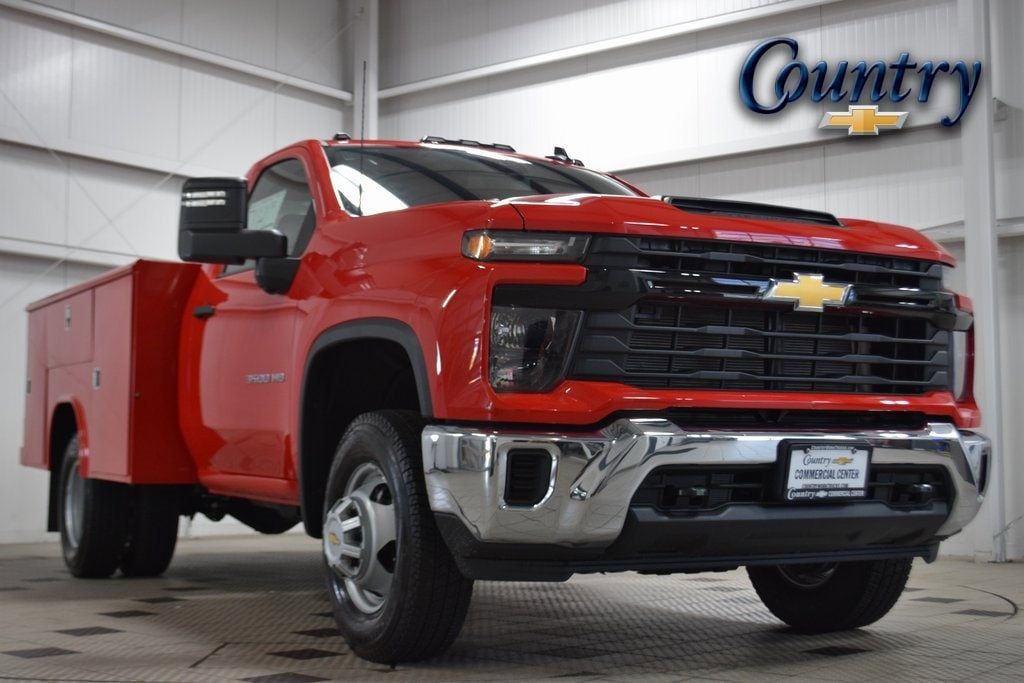 Red 2025 Chevrolet Silverado 3500HD Chassis Work Truck Regular Cab 4WD Pickup Truck Four-Wheel Drive Automatic