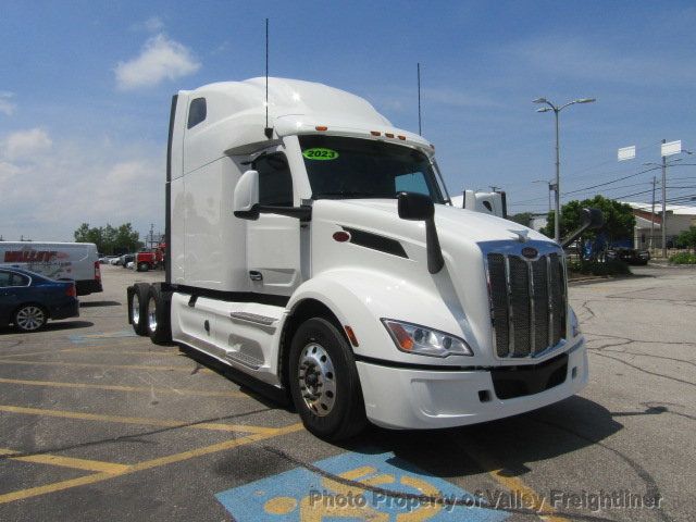 2023 Peterbilt 579