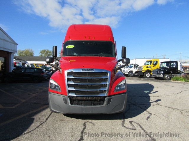 2021 Freightliner CASCADIA 126 SLEEPER