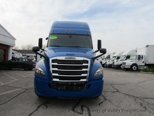 2020 Freightliner CA126SLP