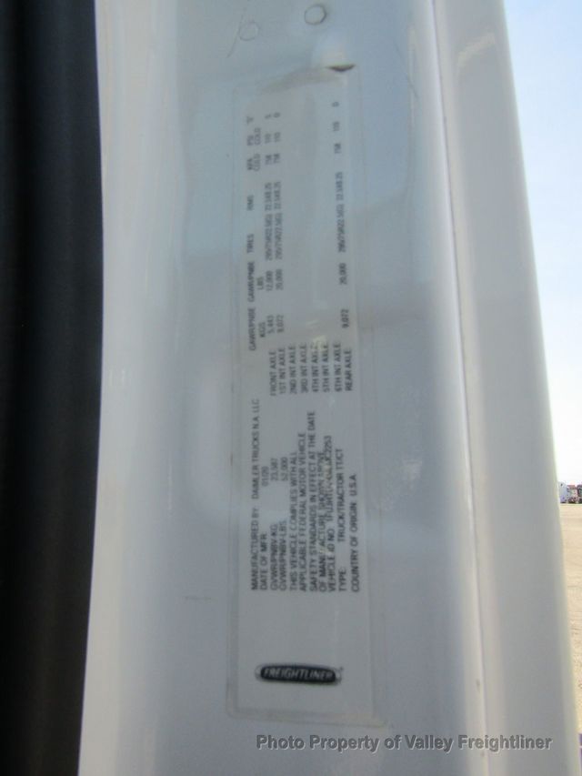 2021 Freightliner Cascadia 116
