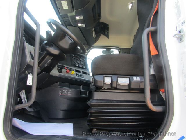 2021 Freightliner Cascadia 116