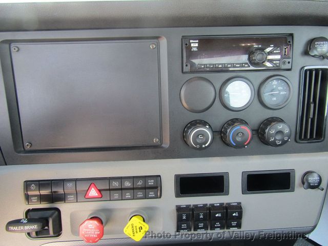 2021 Freightliner Cascadia 116