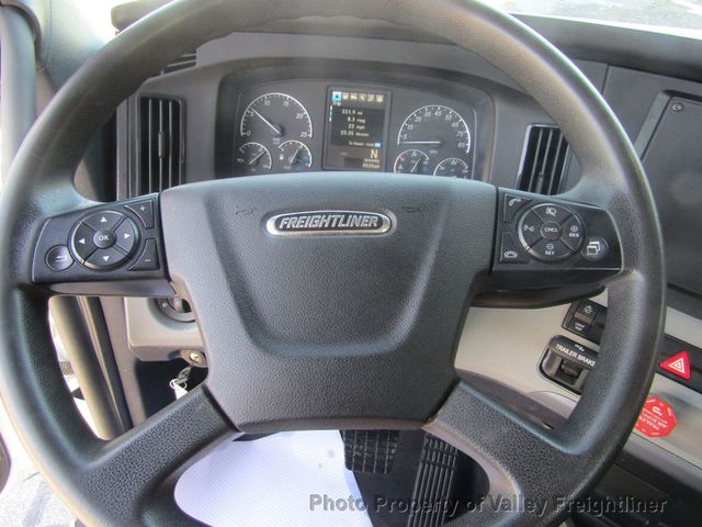 2021 Freightliner Cascadia 116