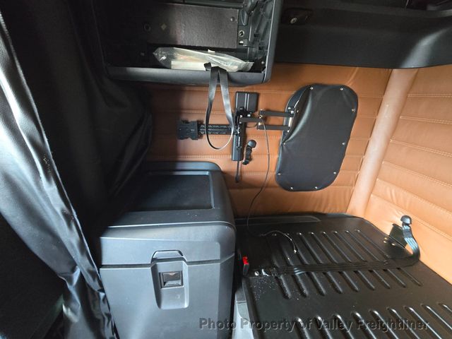 2023 Freightliner Cascadia 126