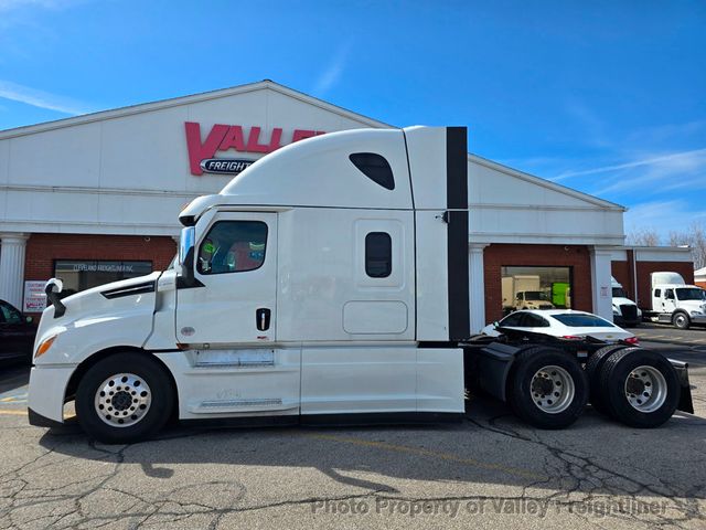 2023 Freightliner Cascadia 126
