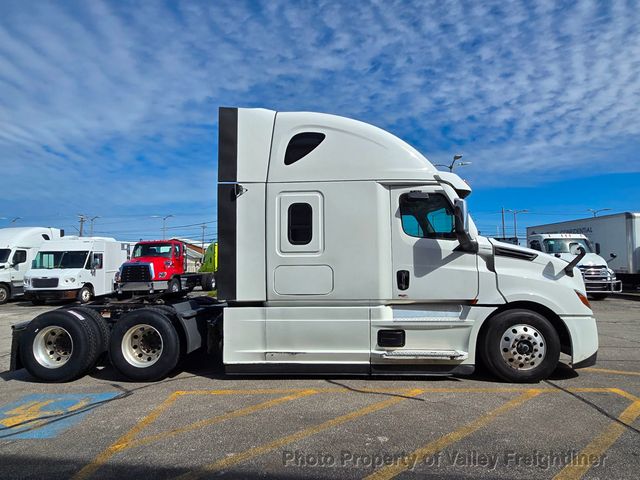 2023 Freightliner Cascadia 126