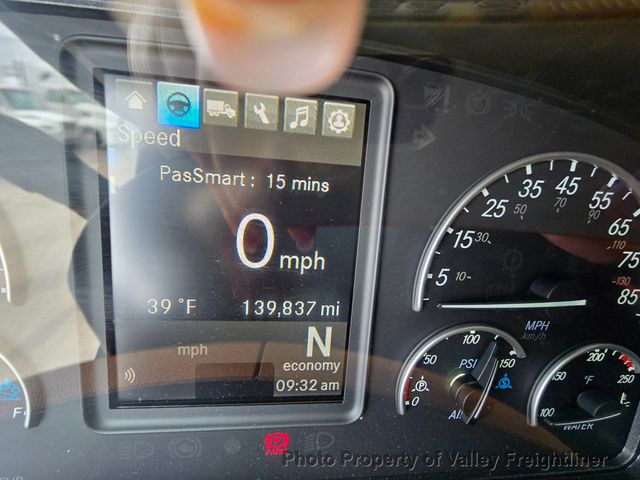 2024 Freightliner Cascadia 126